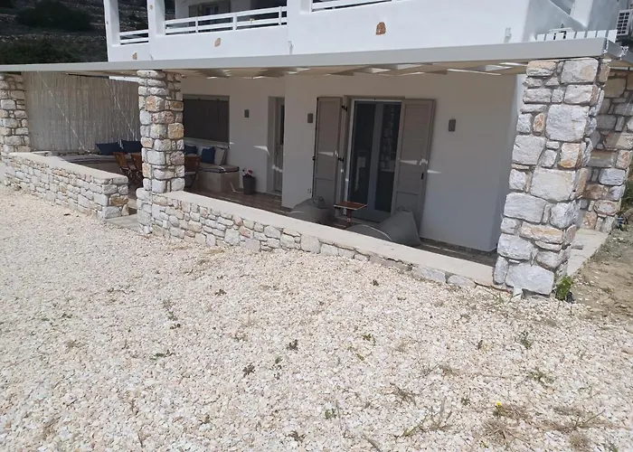 Panteronisia View 別荘 *