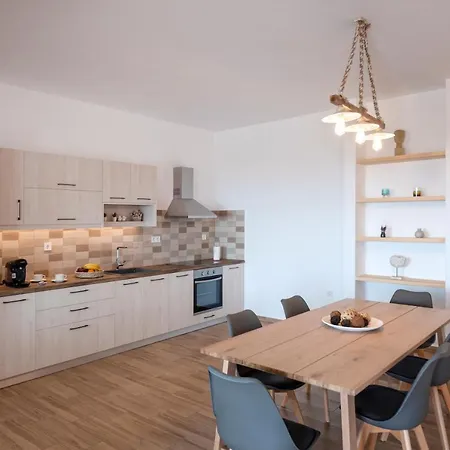 Panteronisia View Holiday home Angairia